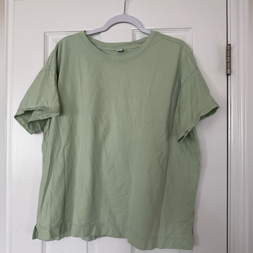 Old Navy Vintqge Tee Shirt